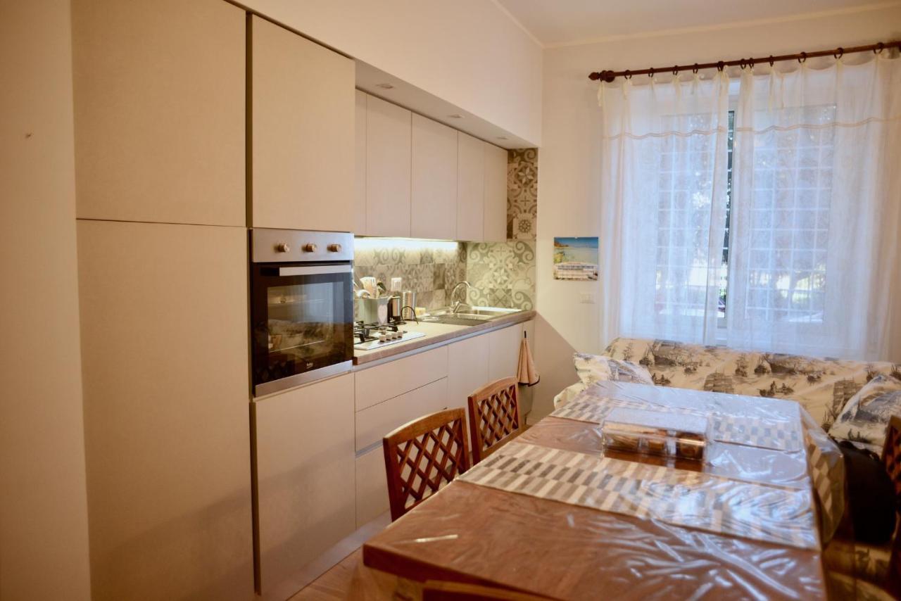 Apartamento Brezza Marina Roma Exterior foto